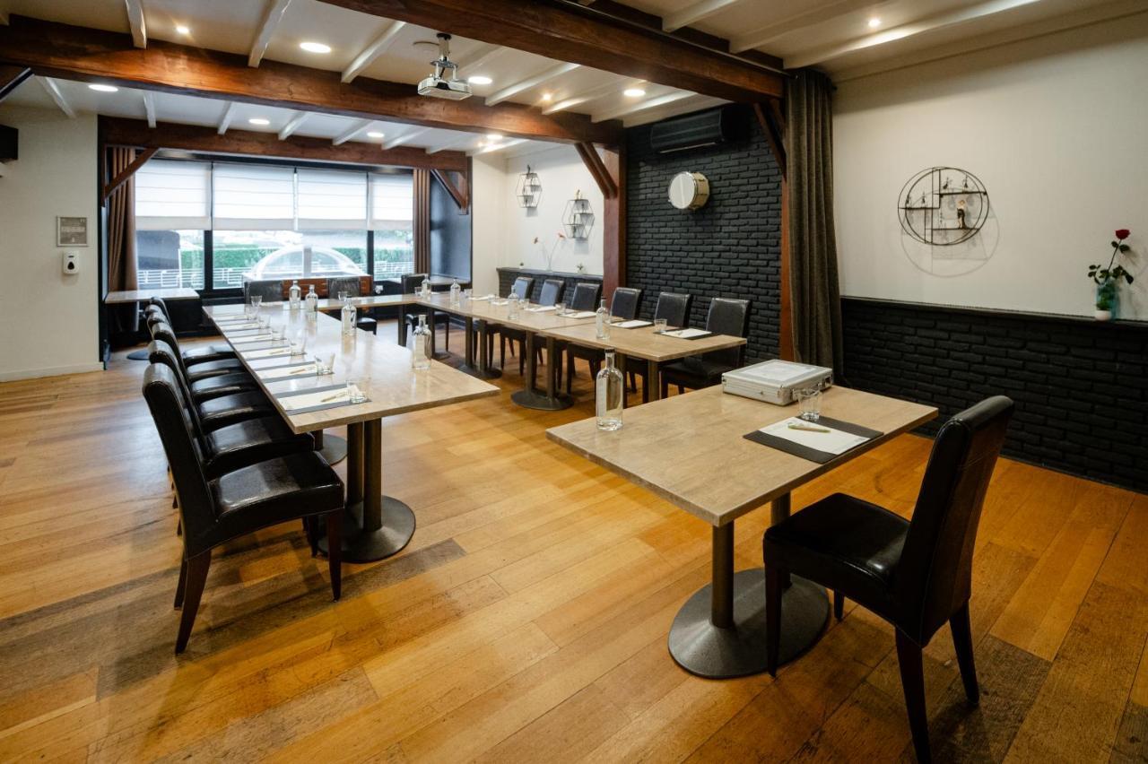 Logis Hotel Restaurant Des Acacias Lille Neuville En Ferrain Neuville-en-Ferrain Kültér fotó